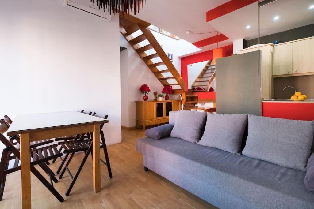 6 Pax Duplex Penthouse Las Ramblas Barcelona Appartement *