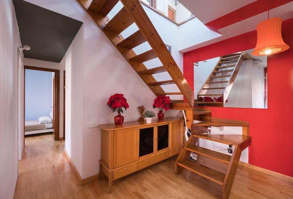 Appartement 6 Pax Duplex Penthouse Las Ramblas Barcelona